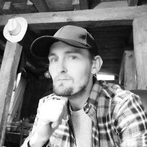 Meet your Posher, Nicholas